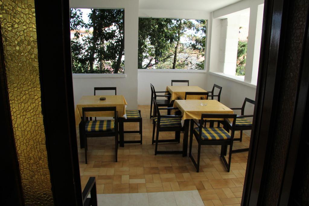 Novalja Guesthouse Economy Rooms Esterno foto