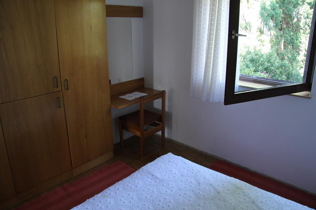 Novalja Guesthouse Economy Rooms Esterno foto