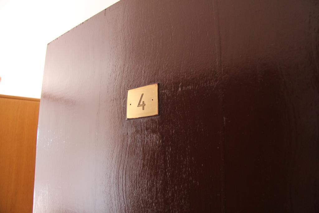 Novalja Guesthouse Economy Rooms Esterno foto